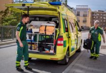 Lyckad satsning i Sverige: Psykiatriambulans minskar självmorden