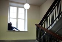 Vi kan inte överlämna de unga åt mediciner