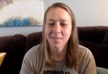Samtal med socionomen, före detta militären, och en av huvudpersonerna i filmen “Medicating Normal” Angela Peacock